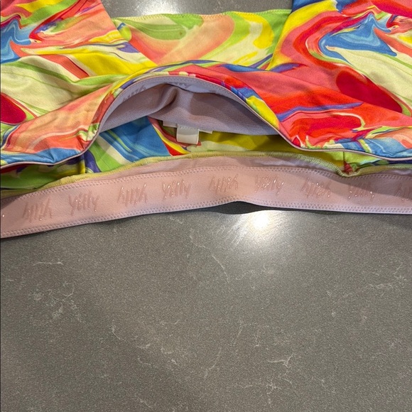 YITTY Multicolor Swirl Sports Bra - Picture 5 of 5